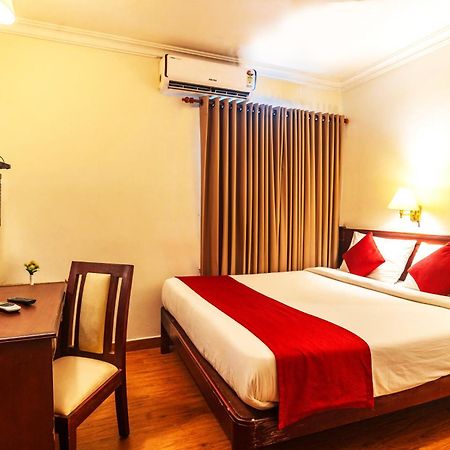 Hotel Archana Inn Kochi Ngoại thất bức ảnh