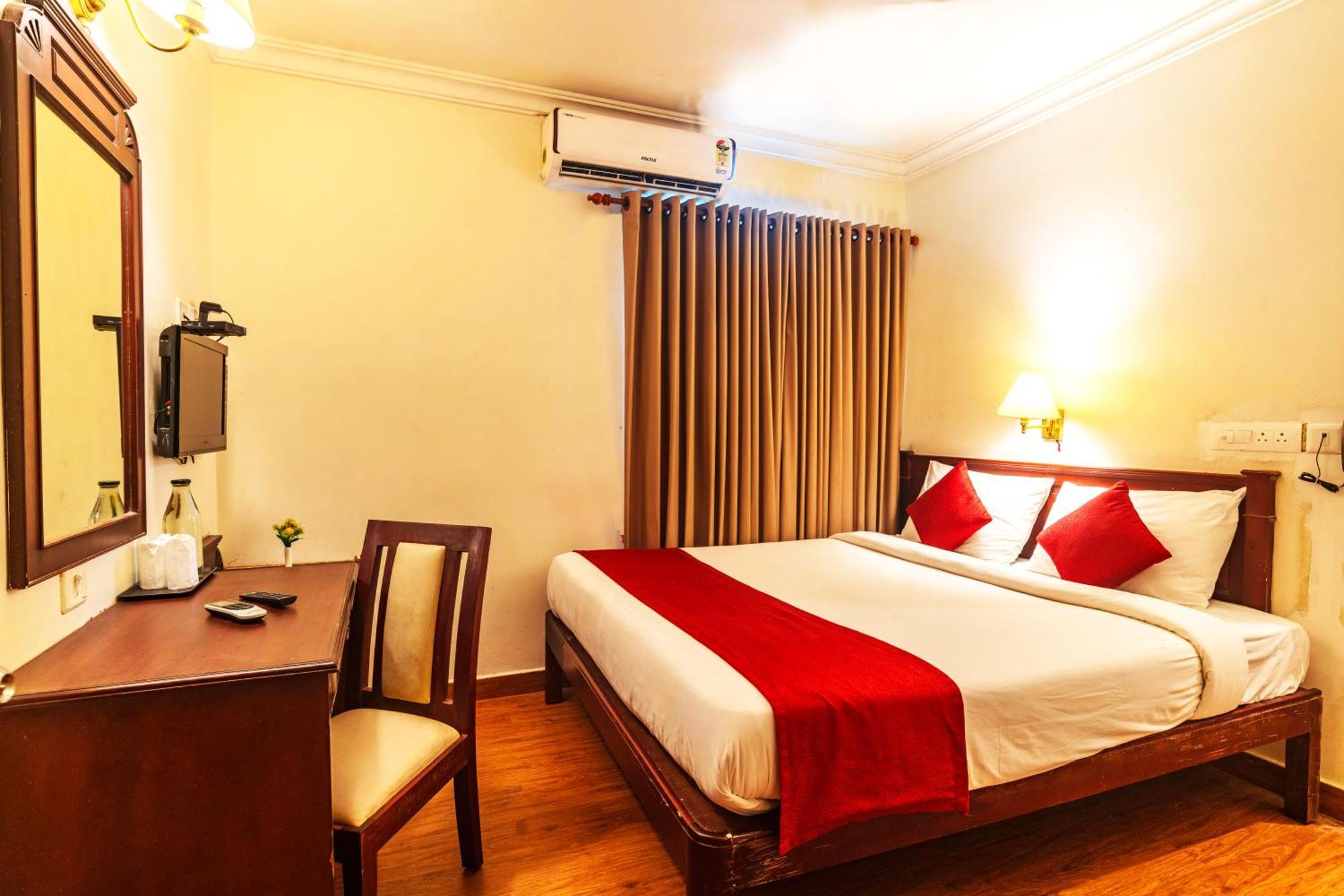 Hotel Archana Inn Kochi Ngoại thất bức ảnh