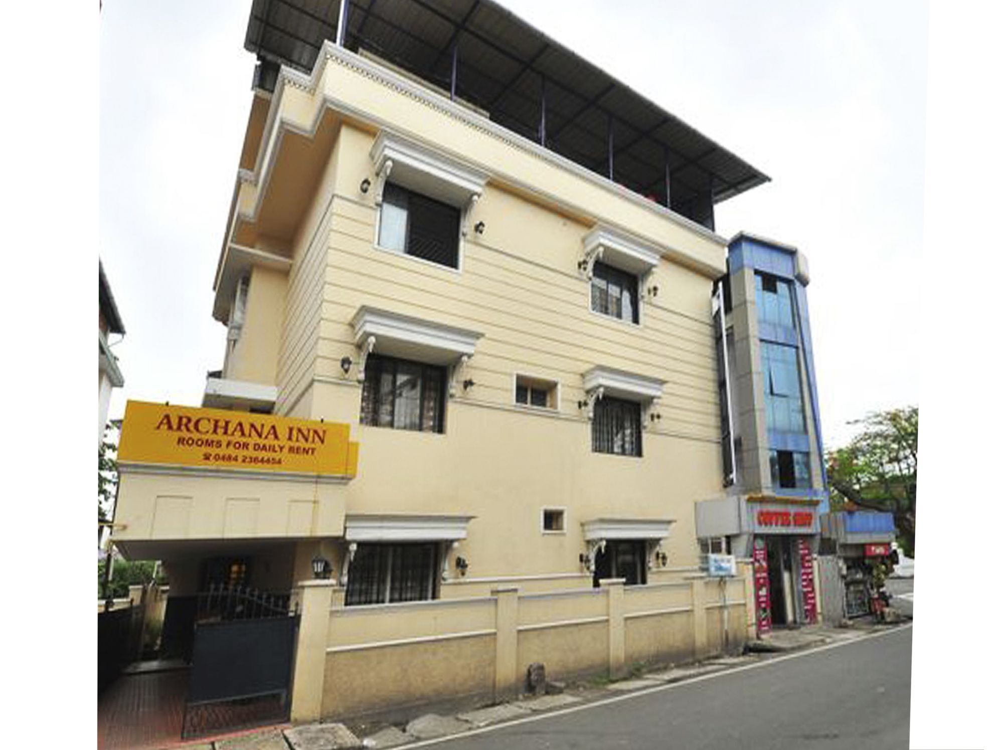 Hotel Archana Inn Kochi Ngoại thất bức ảnh