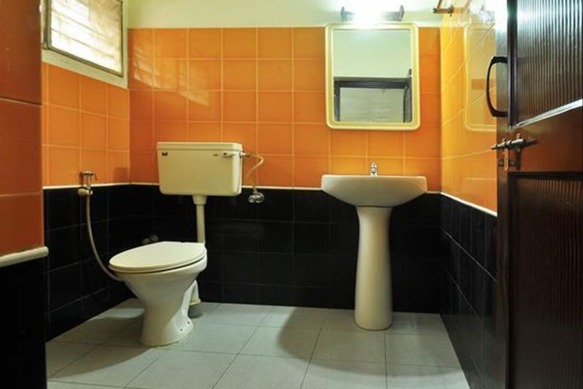 Hotel Archana Inn Kochi Ngoại thất bức ảnh